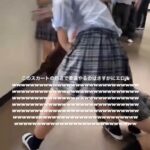 【動画】スレンダーミニスカ上玉JKが柔道で薙ぎ倒され生脚丸出しに